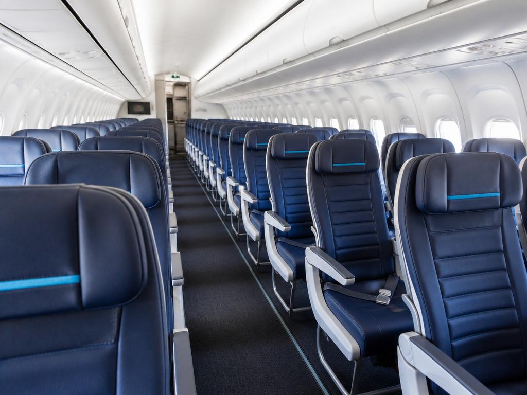 Commercial airplane passenger cabin